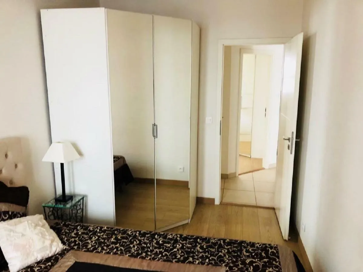 O Palais Des Iles Two Bedroom Cannes Apartman