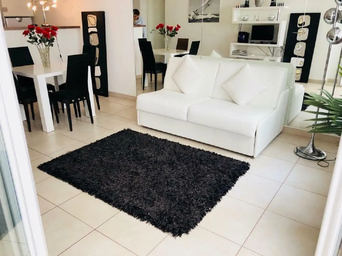 Apartment O Palais Des Iles Two Bedroom Cannes