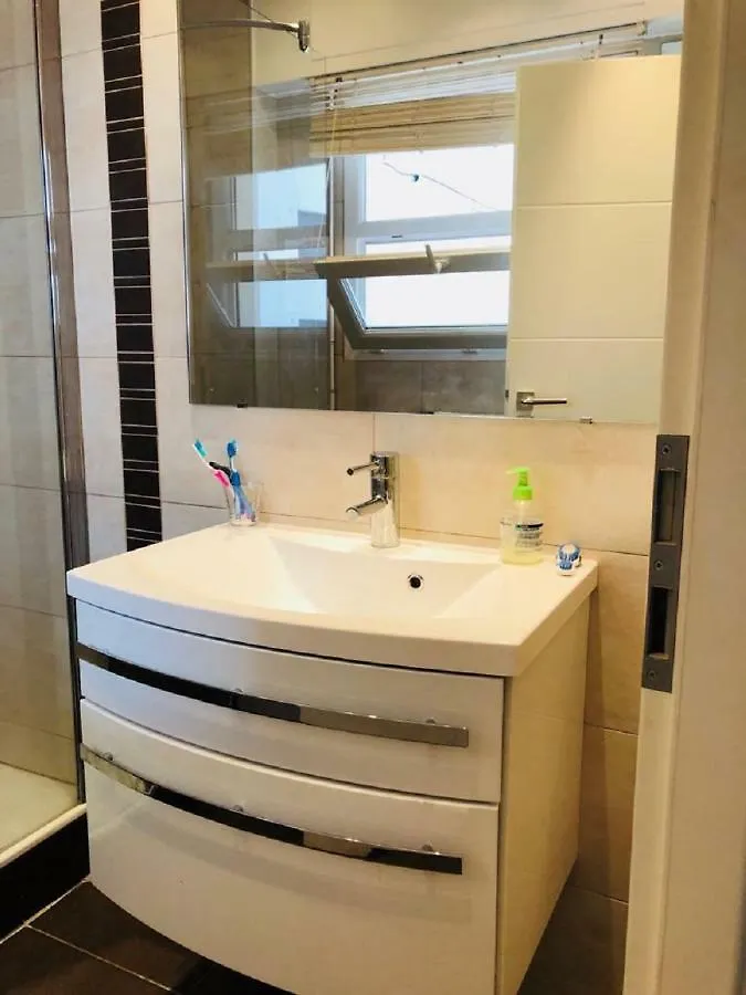 Daire O Palais Des Iles Two Bedroom Cannes Fransa